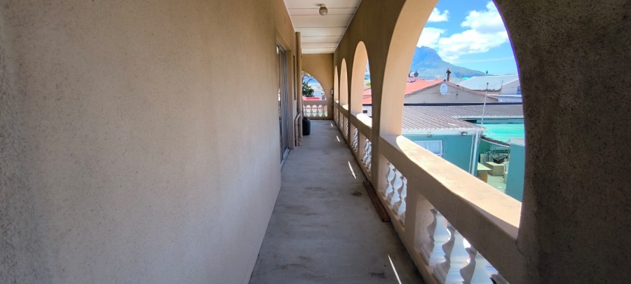 3 Bedroom Property for Sale in Belgravia Western Cape